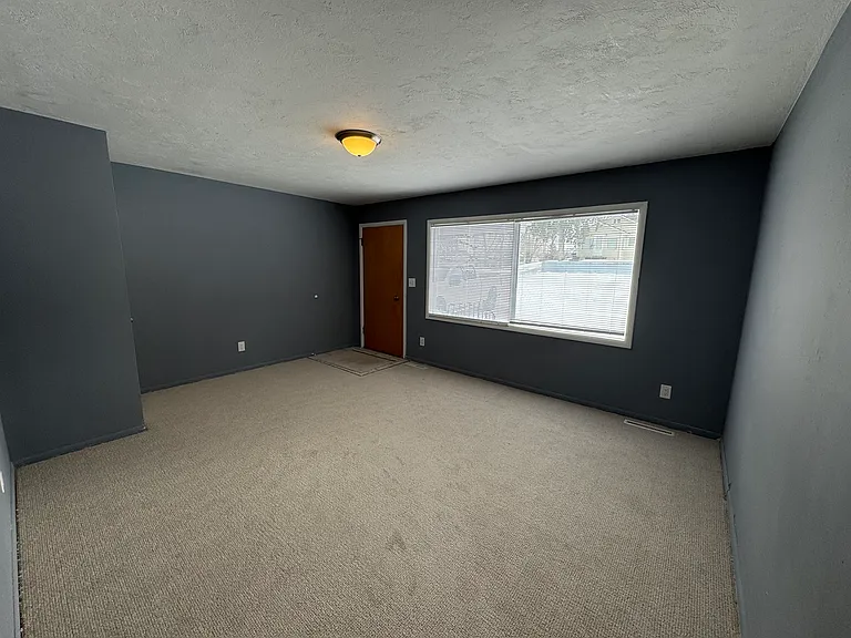 653 May St #1 — Photo 3