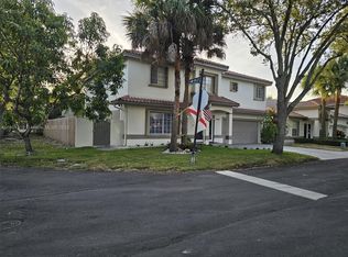 19110 NW 88th Ct, Hialeah, FL 33018