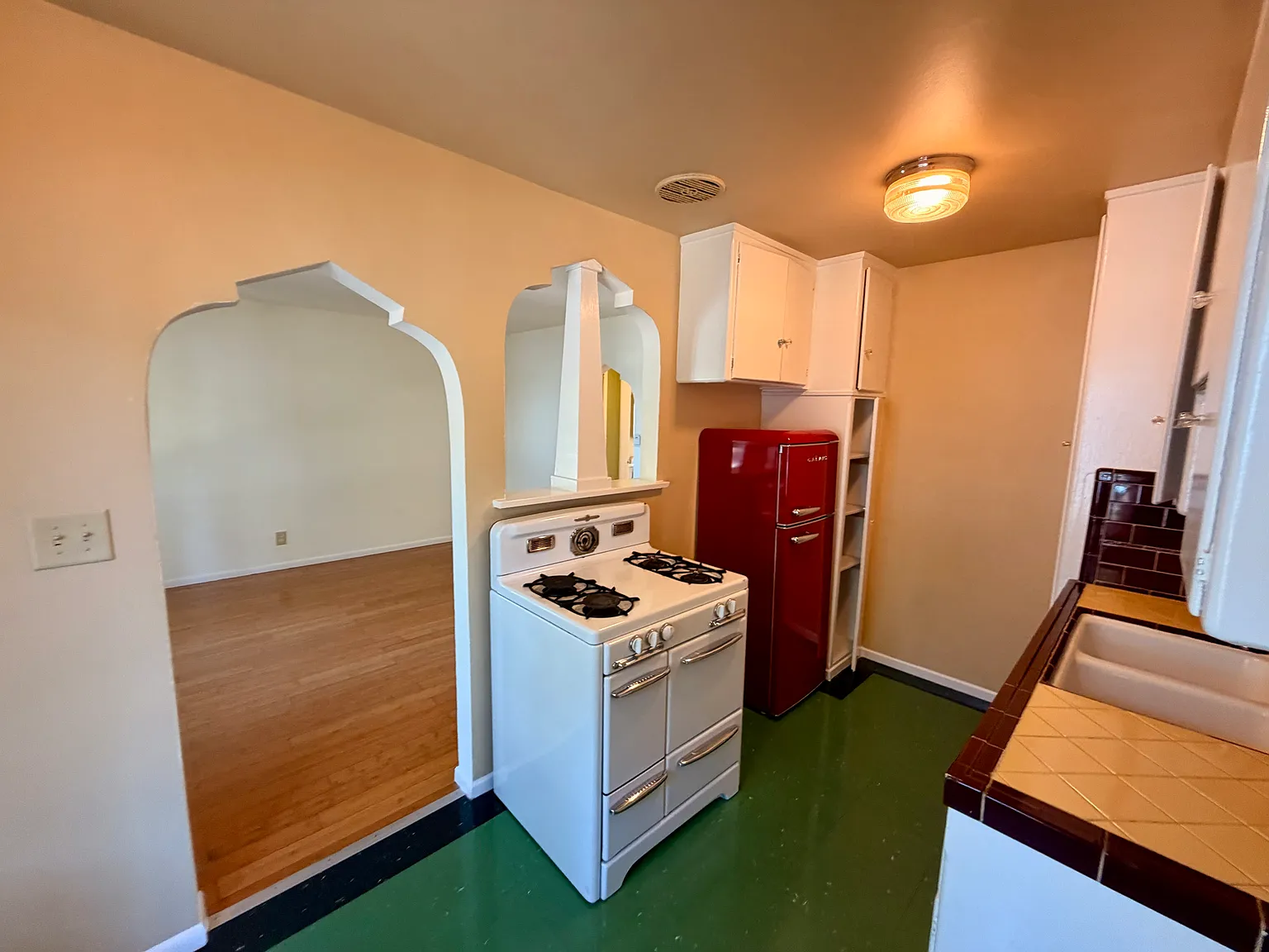 1 bed, $2,395 — Photo 1