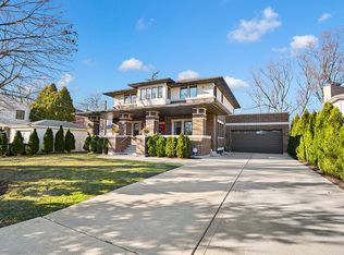 2921 Simpson St, Evanston, IL 60201