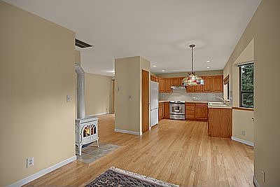 2nd image of 1531 Whited Pl NW