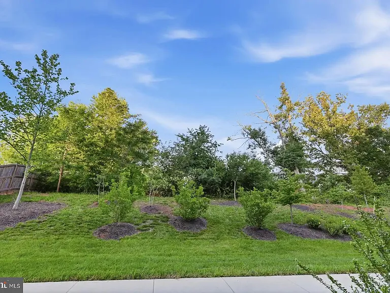 9309 Barnes Loop — Photo 32