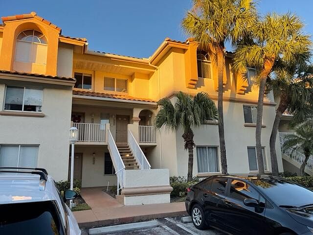1st image of 14304 Glenmoor Dr