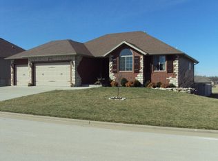 1717 E Thoroughfare Dr, Republic, MO 65738