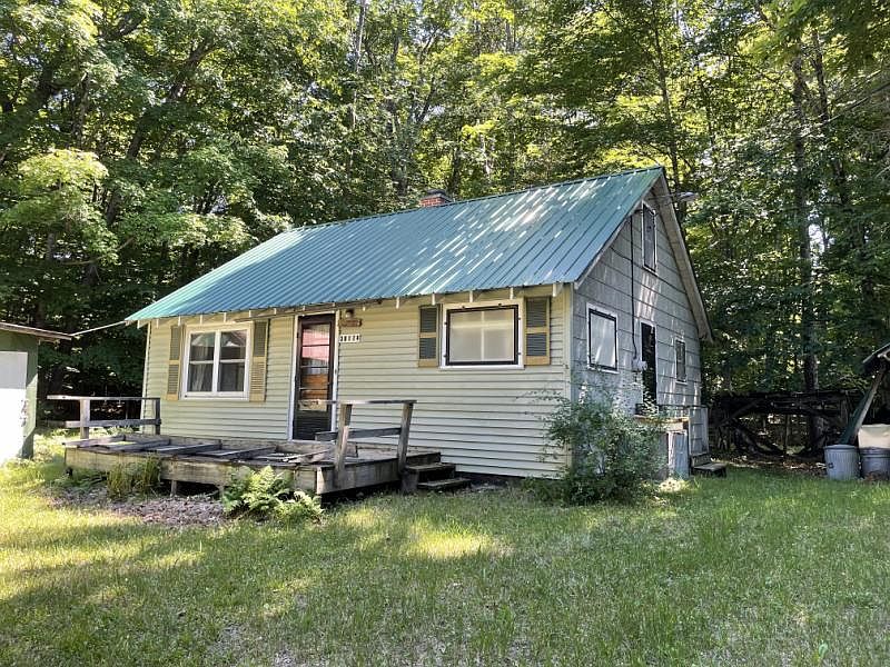 30174 E 1st St, Drummond Island, MI 49726 Zillow