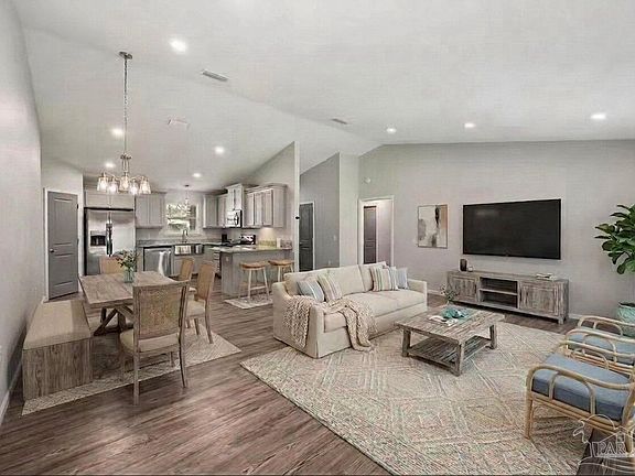 4th image of 5622 Riviera Dr