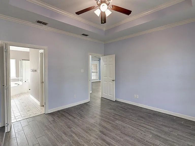 7810 Duchess St — Photo 54