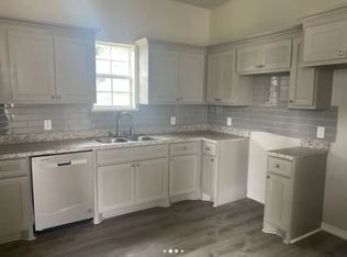 902 S Montgomery St, Sherman, TX 75090