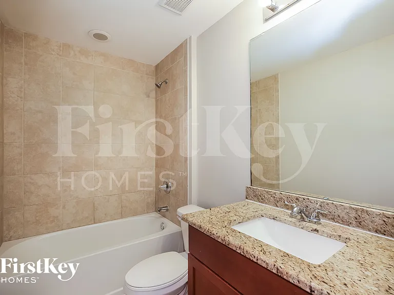 2209 NW 37th Ave — Photo 10
