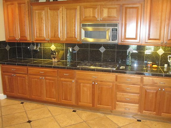 5th image of 559 Belmont Ln