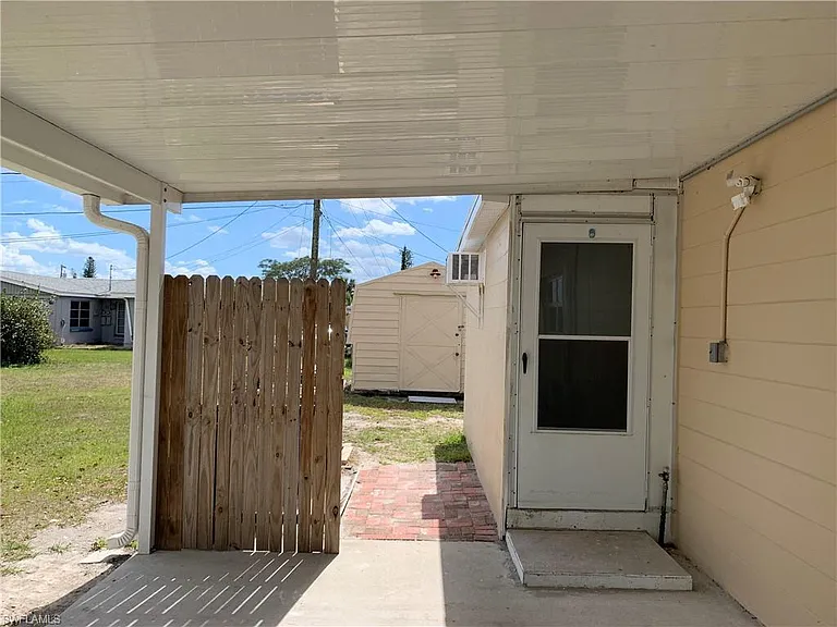 1120 Vineyard St — Photo 16