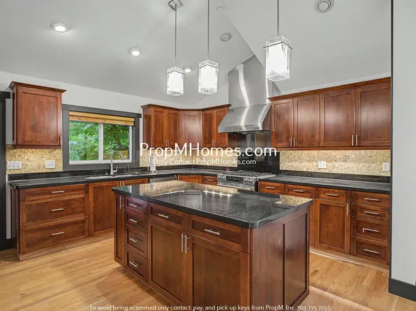 1112 Erickson St, Lake Oswego, OR 97034