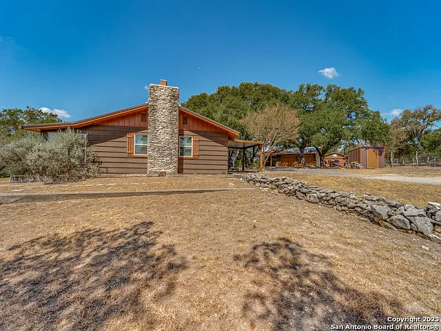 3 bed, 2.5 bath, 1378 sqft, $3,450 — Photo 3
