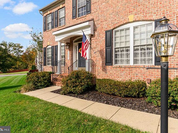3rd image of 14001 Baneberry Cir
