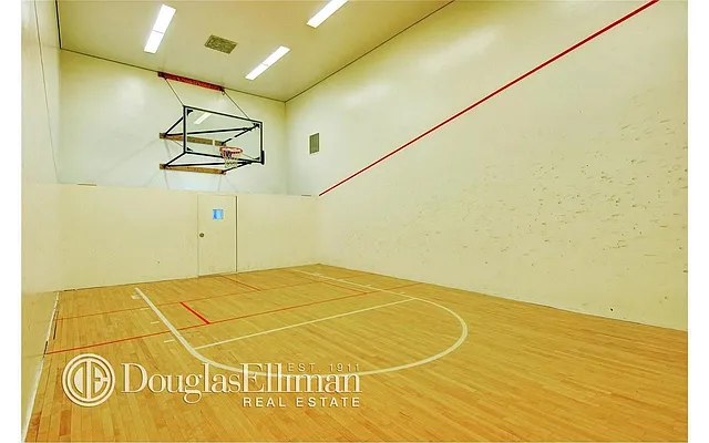 Rented by Douglas Elliman | media 44