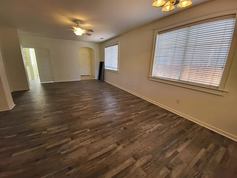396 Royal Troon Dr — Photo 3