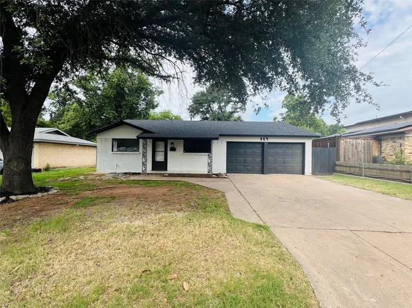 849 Russell Ln, Bedford, TX 76022