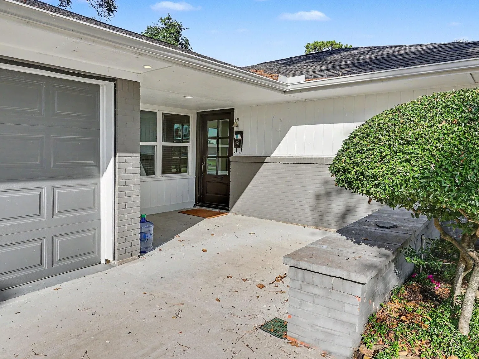 4 bed, 2.0 bath, 1826 sqft, $3,000 — Photo 4