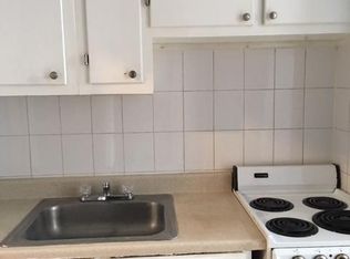 1820 Green St APT 1, Philadelphia, PA 19130