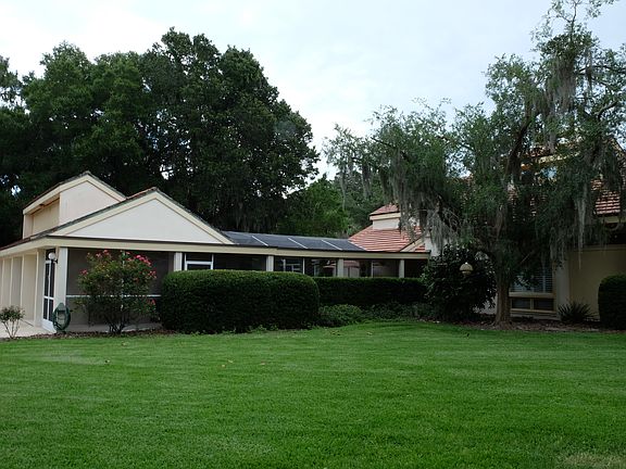 2nd image of 6611 Lake Charm Cir