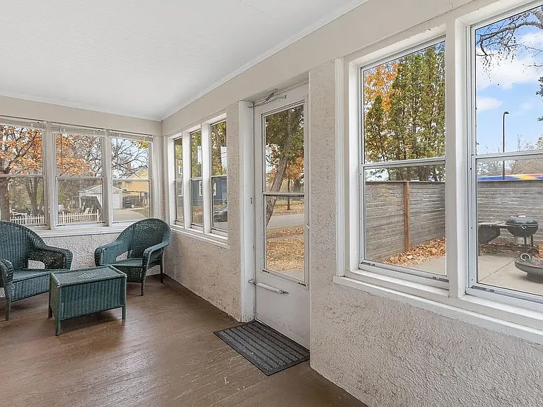 3-Seasons porch