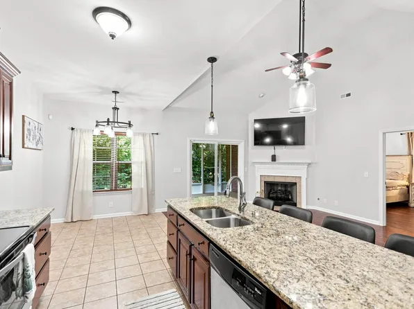 508 Indian Ridge Cir, White House, TN 37188