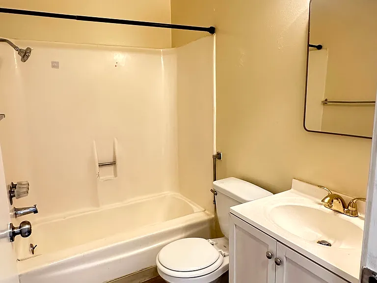 2614 Griffin Ave #18 — Photo 11