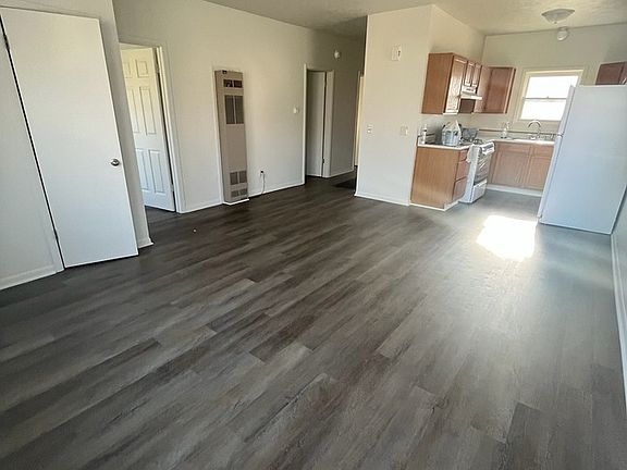3rd image of 48 Eastmanville St #1