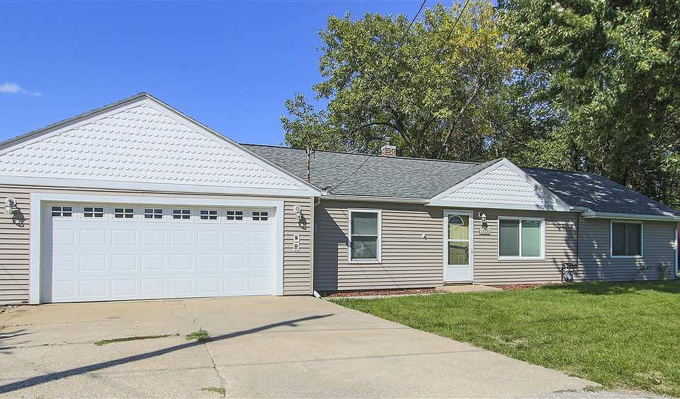 1st image of 1715 Michigan Dr