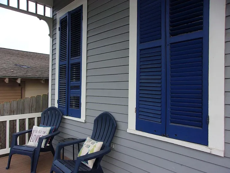 5214 Avenue R — Photo 3