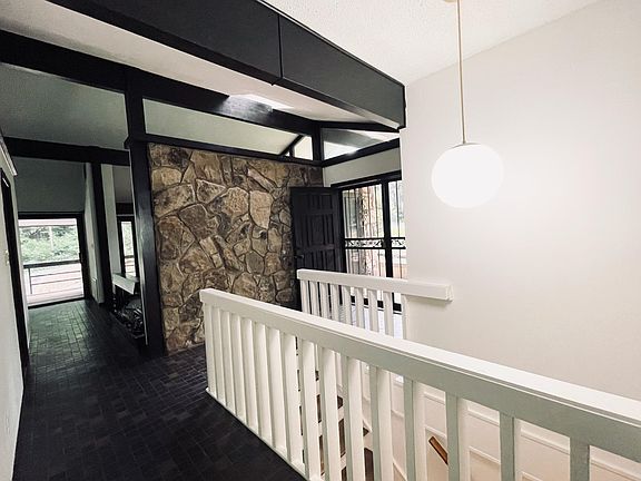 Entry Facing Driveway