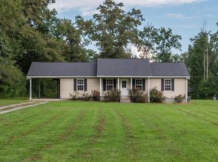 100 Smith Rd, Bradyville, TN 37026