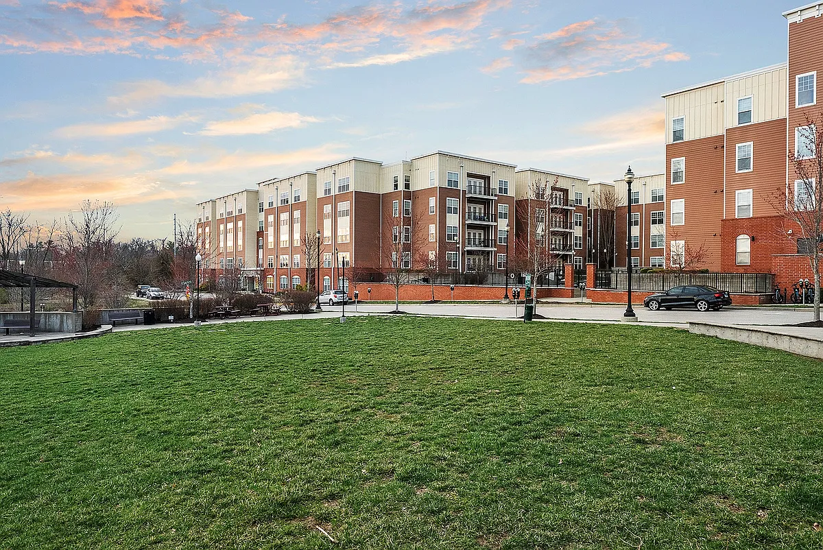 Building Photo - The Park on Morton