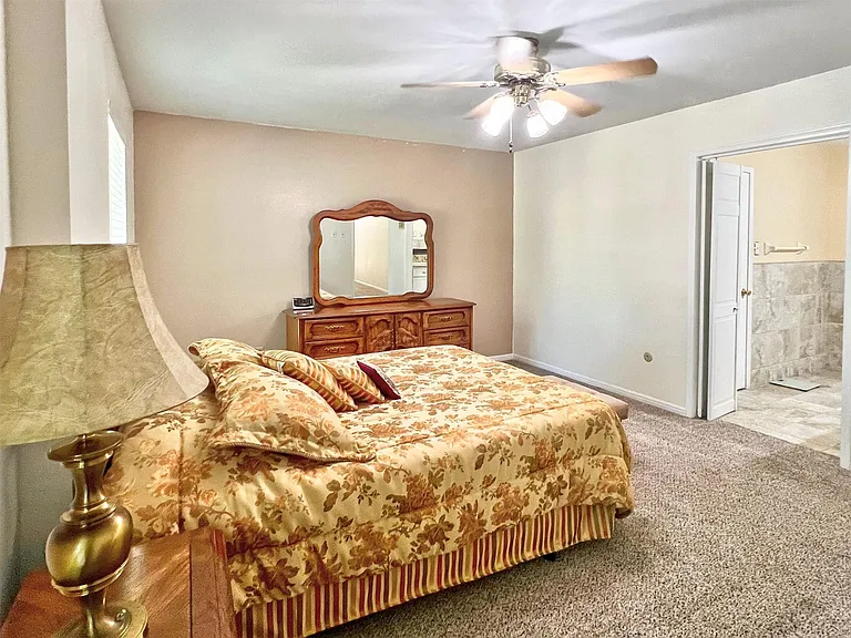 16902 Summit Oaks Ln — Photo 14