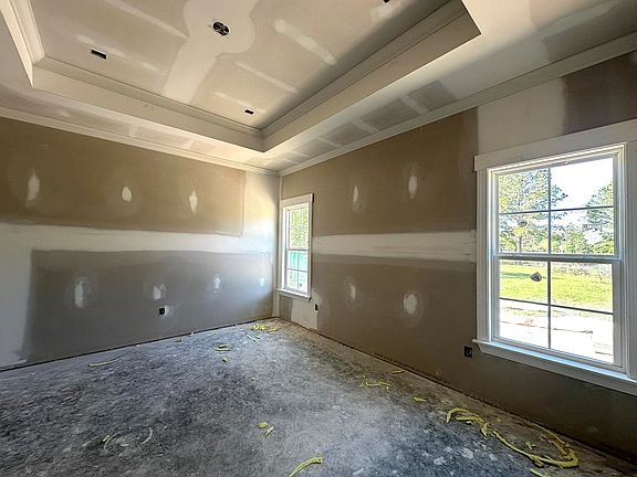 4th image of 2307 Woodland Dr