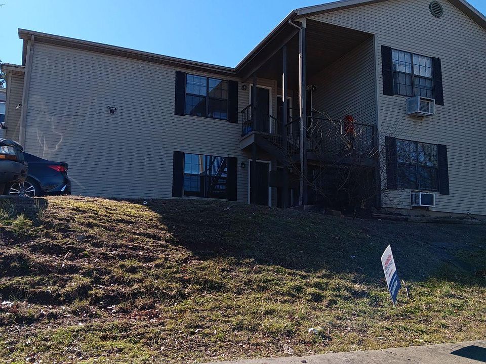 1st image of 1065 N Lindell Ave