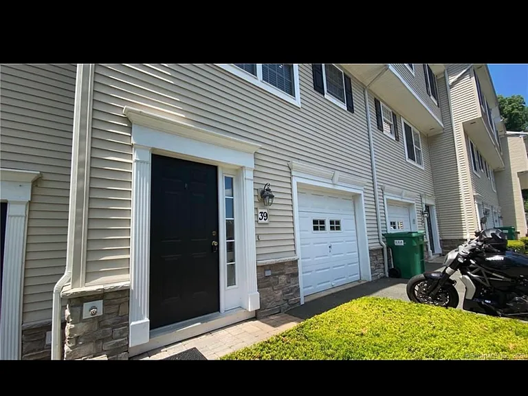 39 Nolan Cir #39 — Photo 7