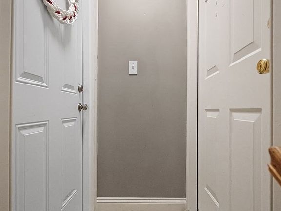 4th image of 26 Village St #3