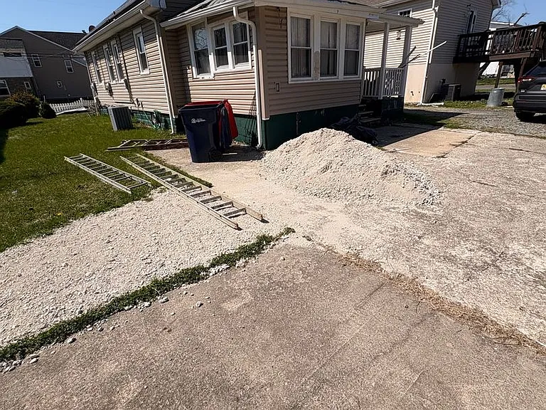 283 Spruce St — Photo 3