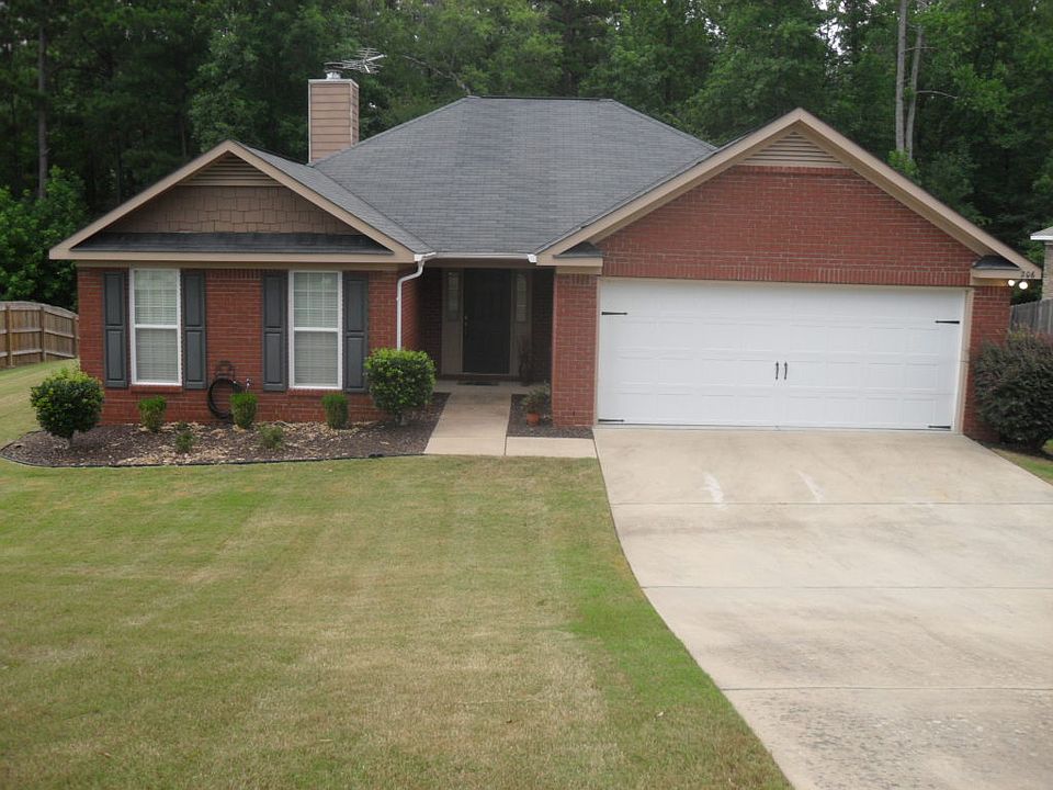 1st image of 206 Oak Park Dr