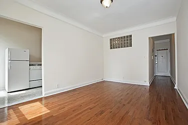 Rented by Leslie J. Garfield