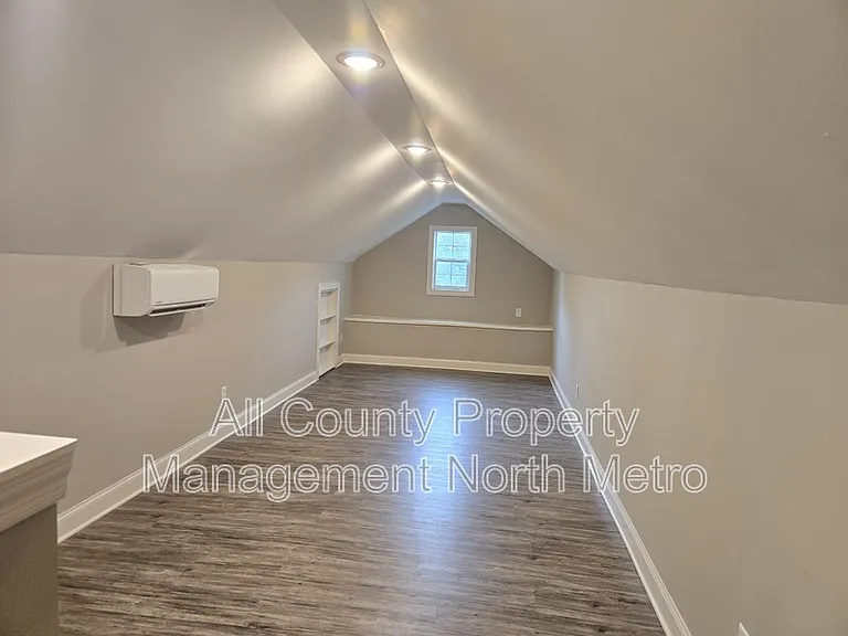 545 Lakeview Dr #A — Photo 16