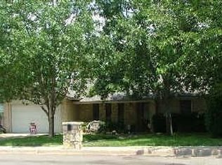 641 N Bowen Rd, Arlington, TX 76012