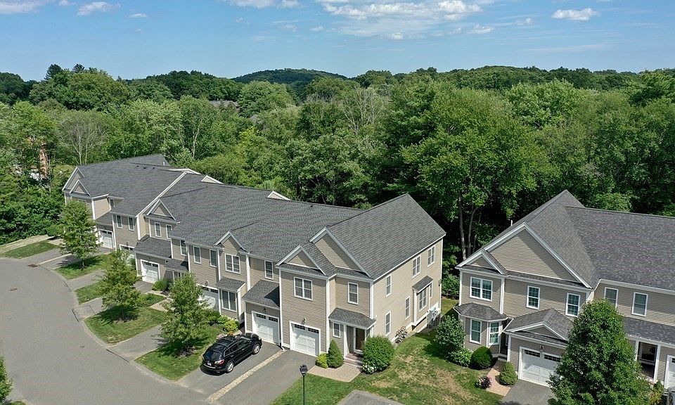 1st image of 48 River Point Dr #48