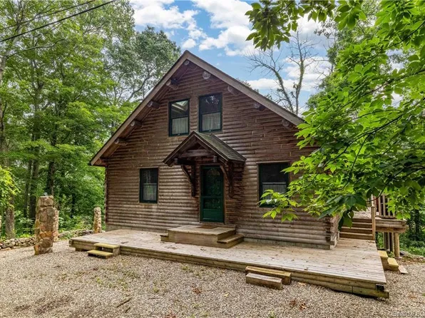 19 Old Oak Trail, Coventry, CT 06238