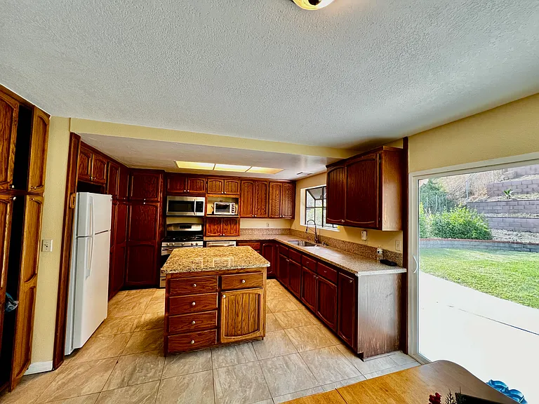 27337 Provident Rd — Photo 16