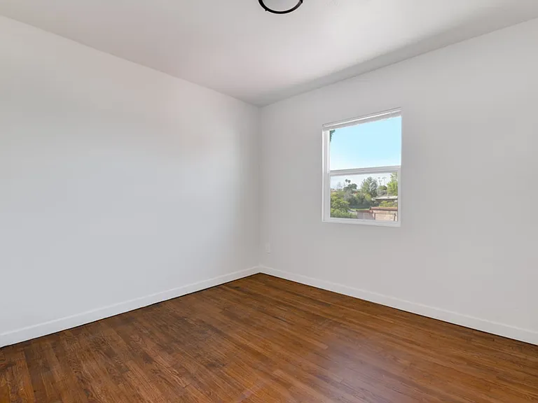 4028 Casita Way — Photo 13