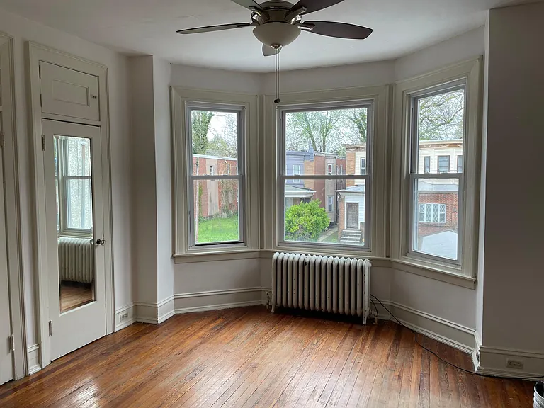 5853 Ashland Ave — Photo 4