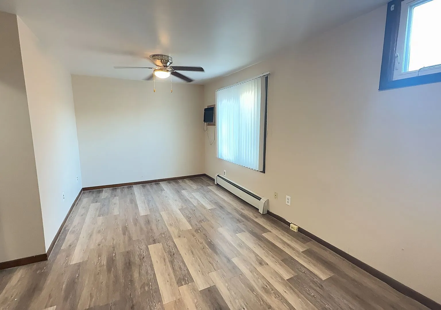 516 S Webb Street — Photo 3