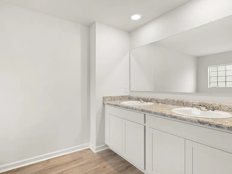 98 Babcock Dr NE — Photo 15